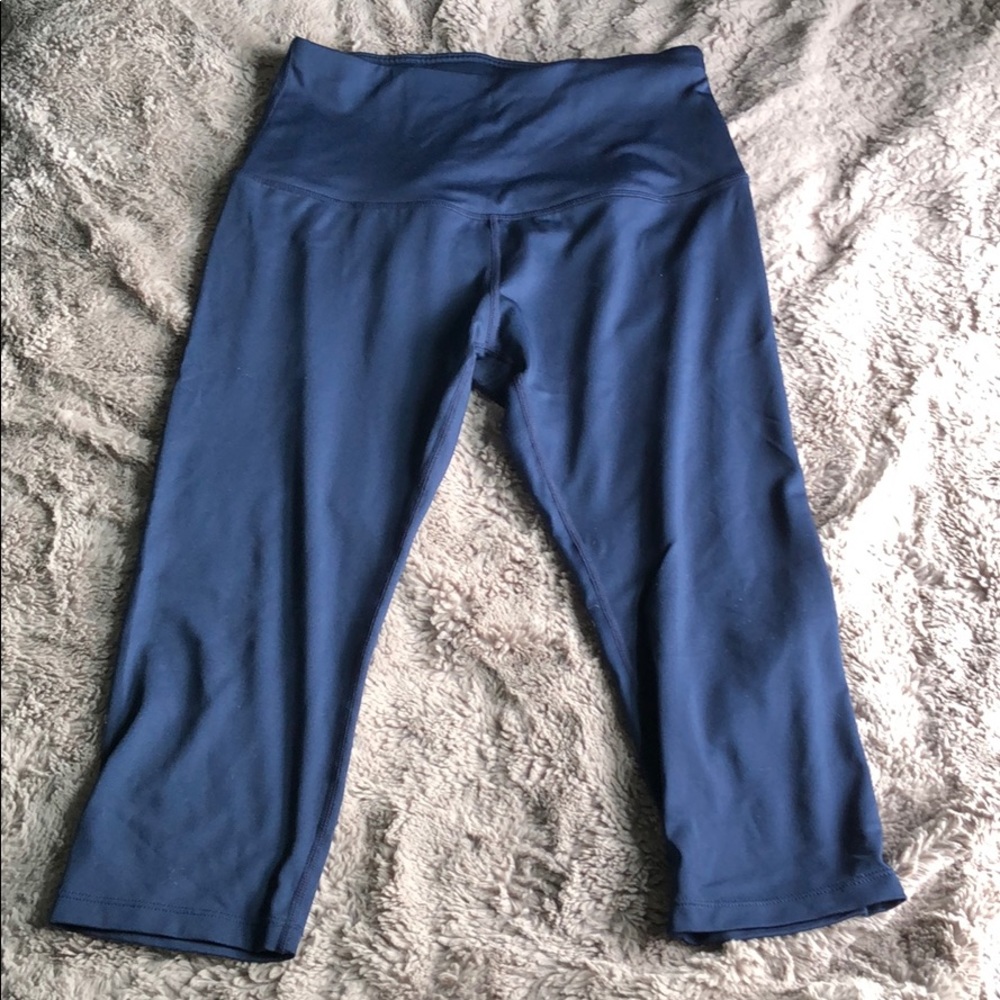 Navy Capri Leggings